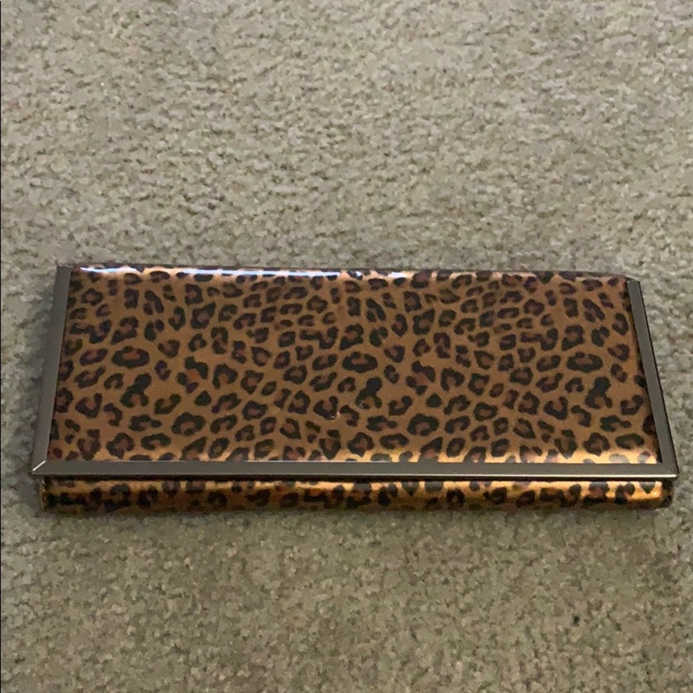 Aldo Clutch